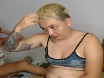 Chaturbate Live Sex Cam of kammy_cami