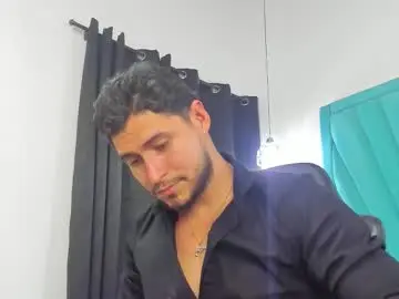 Chaturbate Watch Live Sex Cams of leo_carter1