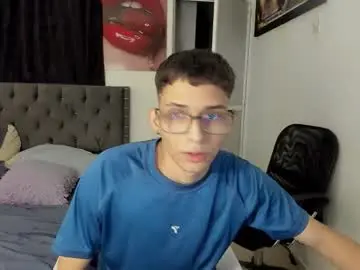 Chaturbate Watch Live Sex Cams of master_boy28