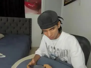 Chaturbate Adult Video Chat of master_boy28