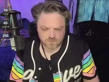 Chaturbate Live Sex Cam of bi_master_mack