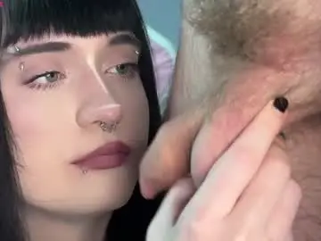 Chaturbate Live Sex Cam of vailyreb