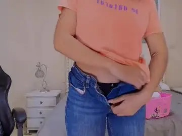 Chaturbate Live Sex Cam of elizabeth_santos1