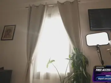 Chaturbate Sex Chat of hannahjames710