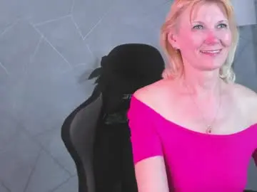 Chaturbate Watch Live Sex Cams of julie_lucasss