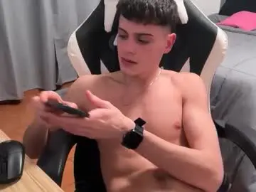 Chaturbate Live Sex Cam of thomassex0