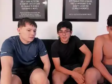 Chaturbate Best live sex cam show of wallen_house