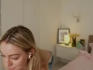 Chaturbate Watch Live Sex Cams of sophiebelll