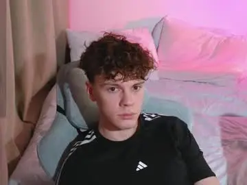 Chaturbate Nude Webcam of cute_thomas