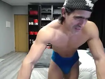 Chaturbate Live Sex Cam of latino23bom