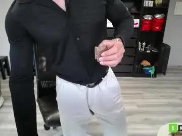 Chaturbate Watch Live Sex Cams of latino23bom