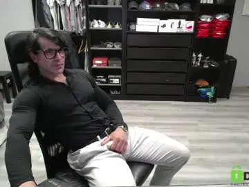 Chaturbate Adult Video Chat of latino23bom