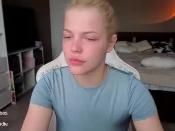 Chaturbate Live Porn of maya_blonde18