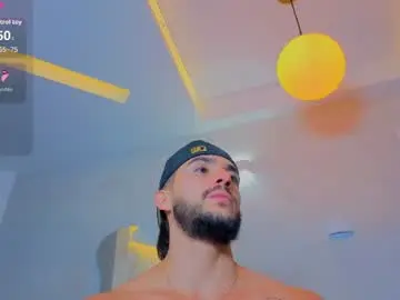 Chaturbate Free Porn Cam of scottfischer_