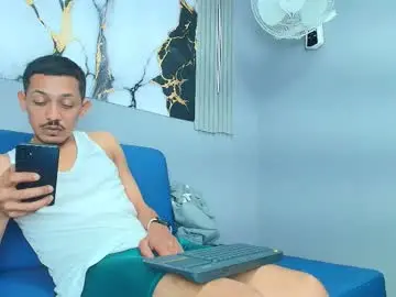 Chaturbate Watch Live Sex Cams of tony_kurt