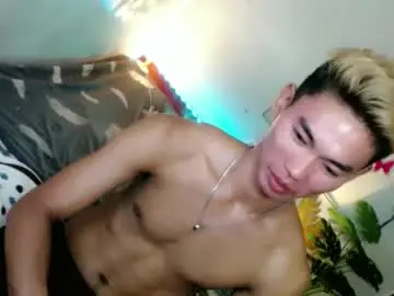Chaturbate Live Sex Cam of yourdreamboyx
