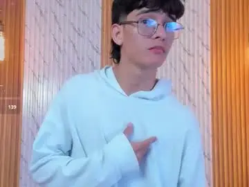 Chaturbate Free Porn Cam of billie_jr