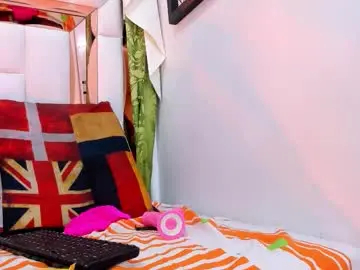 Chaturbate Private Sex Chat of emily_sexy3