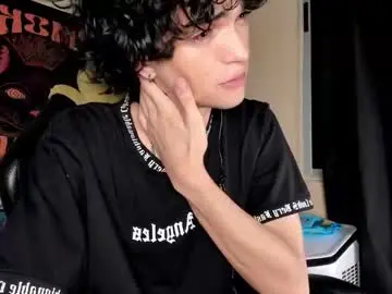 Chaturbate Live Sex Cam of halan_jr