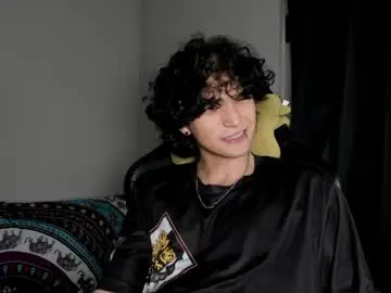 Chaturbate Free Porn Cam of halan_jr