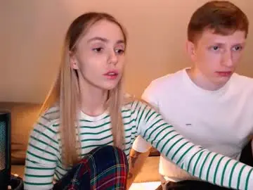 Chaturbate Live Sex Cam of julsweet