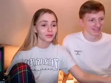 Chaturbate Watch Live Sex Cams of julsweet