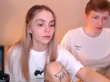 Chaturbate Live Sex Cam of julsweet