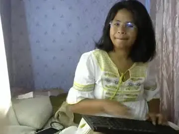 Chaturbate Live Sex Cam of liora_selene