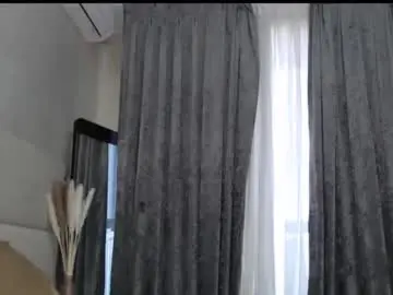 Chaturbate Free Live Porn of mia_rie