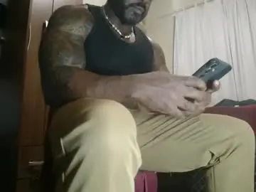 Chaturbate Live Sex Cam of mrbrown_strong