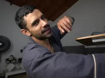 Chaturbate Watch Live Sex Cams of mrlouiss