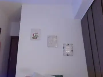 Chaturbate Live Sex Cam of soysilvanna_