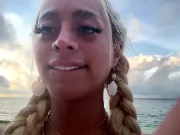 Chaturbate Free Porn Cam of xmonstrouscockivy