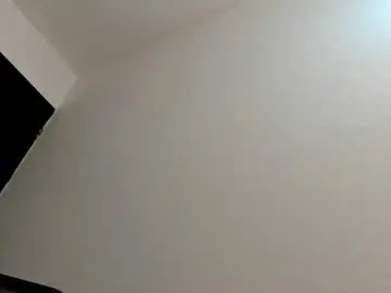 Chaturbate Live Sex Cam of sarita_loven