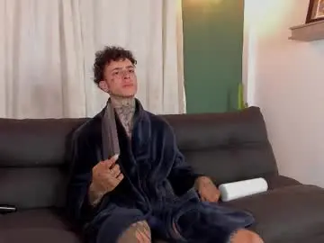 Chaturbate Free Live Porn of aron_ford