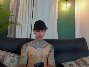 Chaturbate Free Live Porn of aron_ford