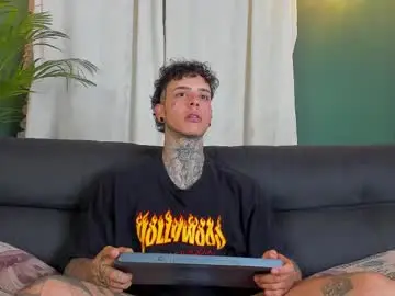 Chaturbate Live Porn of aron_ford