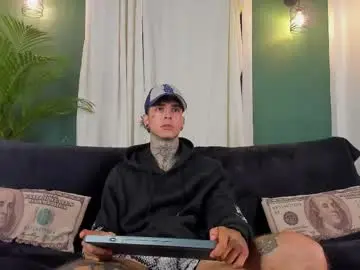 Chaturbate Sex Chat of aron_ford