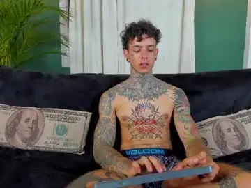Chaturbate Live Porn of aron_ford