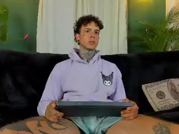 Chaturbate Watch Live Sex Cams of aron_ford