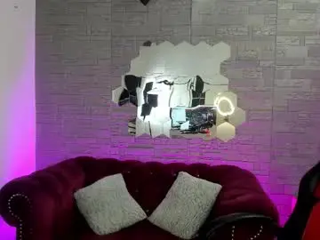 Chaturbate Free Porn Cam of diamondfox_m