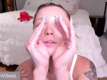 Chaturbate Live Porn of peachvibes