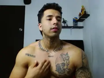 Chaturbate Watch Live Sex Cams of darius_phoenix