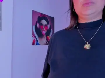 Chaturbate Adult Webcam of maddy__bigboobs