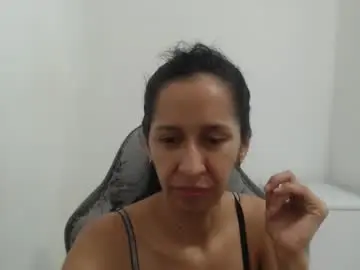 Chaturbate Watch Live Sex Cams of sol_lucia