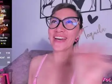 Chaturbate Nude Webcam of tila_tequila15