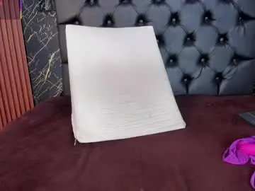 Chaturbate Free Live Porn of vichy_evans