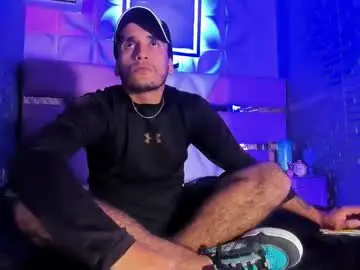 Chaturbate Sex Cam of axell_cross2