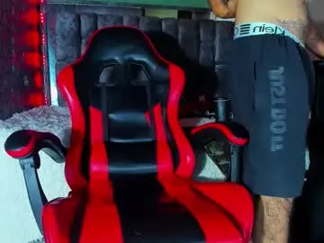 Chaturbate Live Sex Cam of axell_cross2