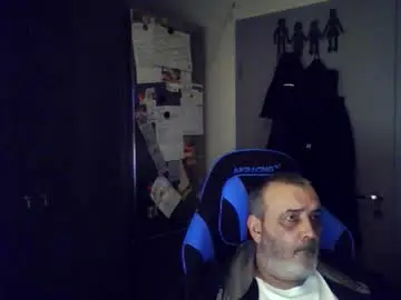 Chaturbate Live Sex Cam of chris250268